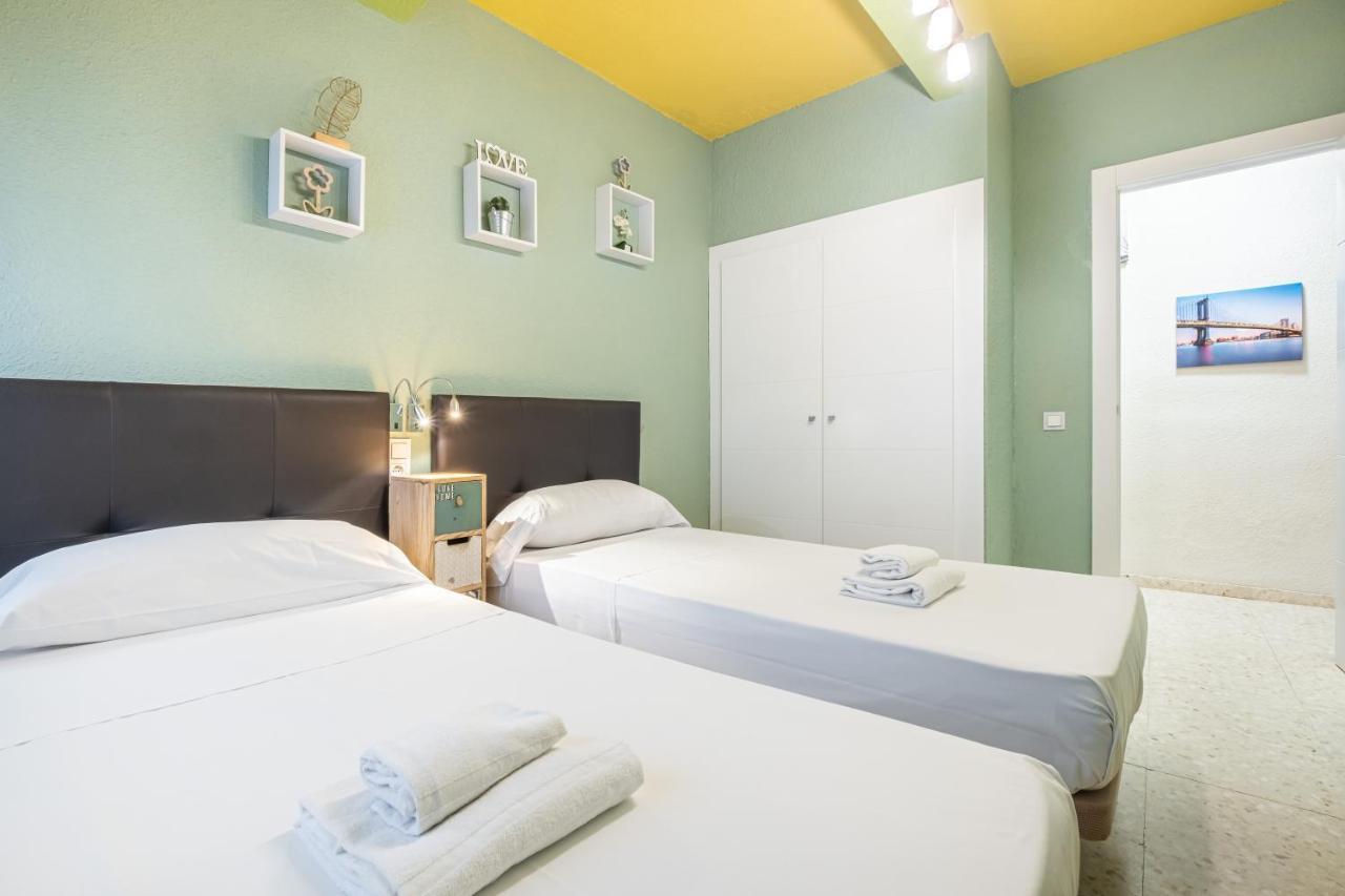 Lux Center 5-D Apartment Бенидорм Екстериор снимка