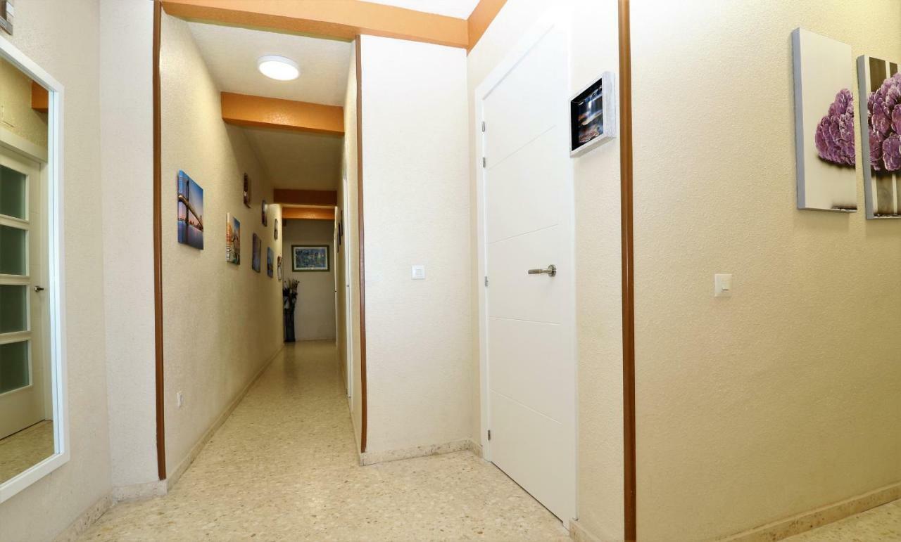 Lux Center 5-D Apartment Бенидорм Екстериор снимка